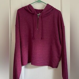 NWT- Juniors' SO® Quarter-Zip Cutoff
Fleece Hoodie, Size: XL